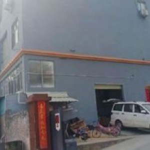 凤岗金凤凰楼上650平厂房出租 有涉水证Q