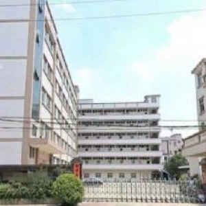 原房东直租 寮步镇凫山村标准厂房一楼1360平