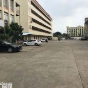 寮步镇良边原房东标准厂房分租一楼1200平方