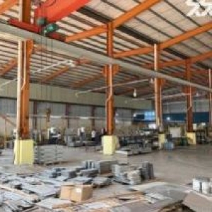 新出钢构独院厂房8000平方，带现成喷粉喷漆环评