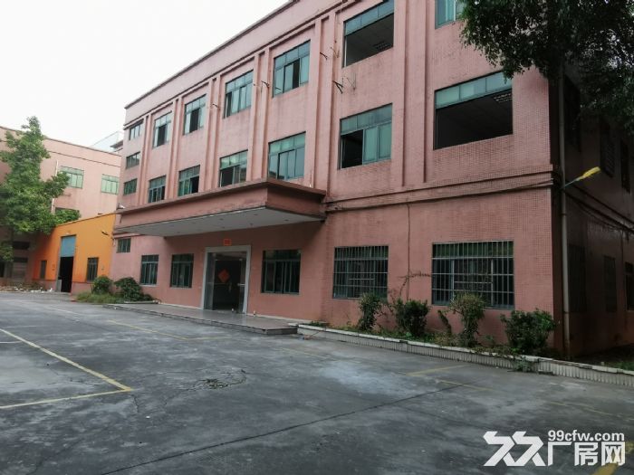 原房东标准厂房三层1900平方出租