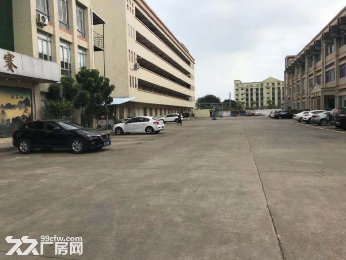 寮步镇良边原房东标准厂房分租一楼1200平方