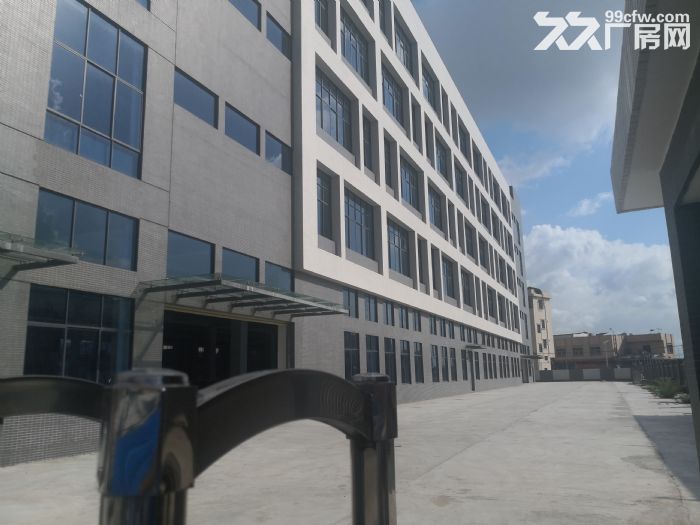 标准厂房25500平方出租